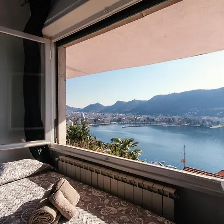 Daire Window Flat - The House Of Travelers Como
