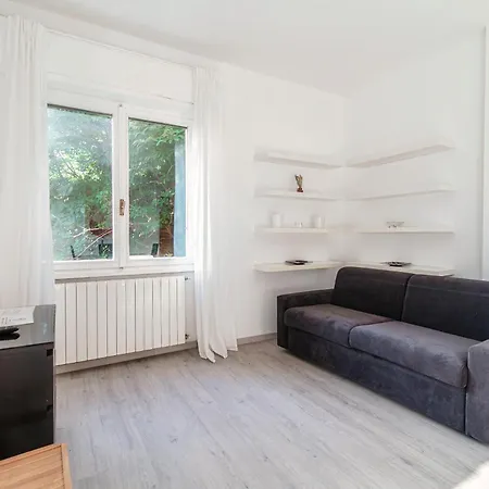 Window Flat - The House Of Travelers * Como