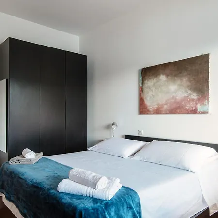 Window Flat - The House Of Travelers * Como