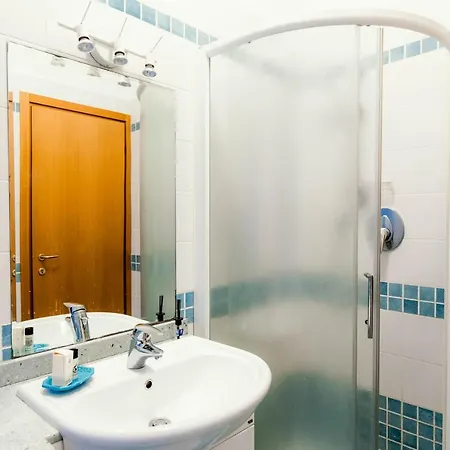 Daire Window Flat - The House Of Travelers *