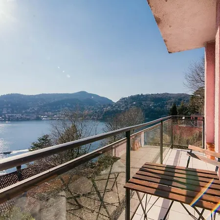 Window Flat - The House Of Travelers Daire Como