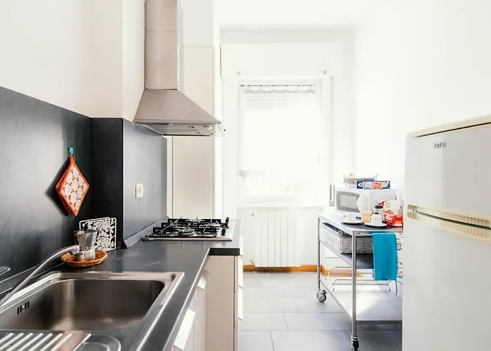 Window Flat - The House Of Travelers Apartman *