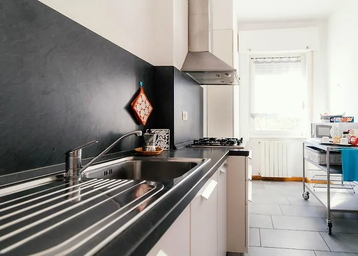 Apartman Window Flat - The House Of Travelers