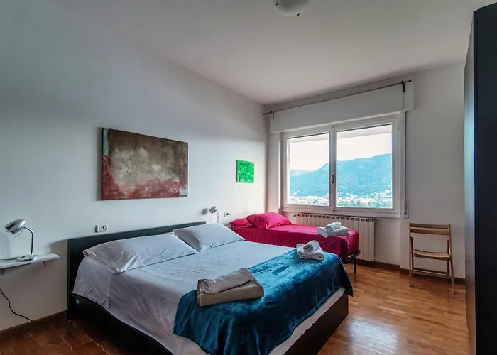 Window Flat - The House Of Travelers Apartman